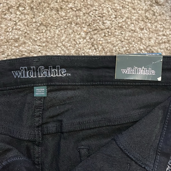 NWT black denim high rise shorts - Picture 4 of 5